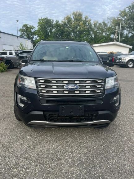 2017 FORD Explorer