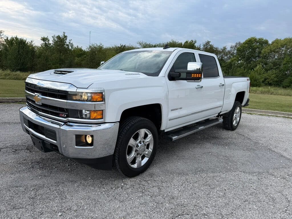 2018 CHEVROLET Silverado