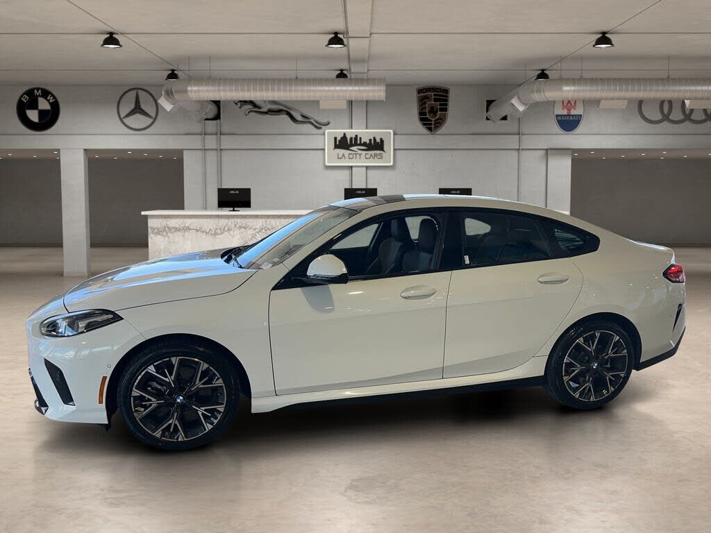 2025 BMW 228i