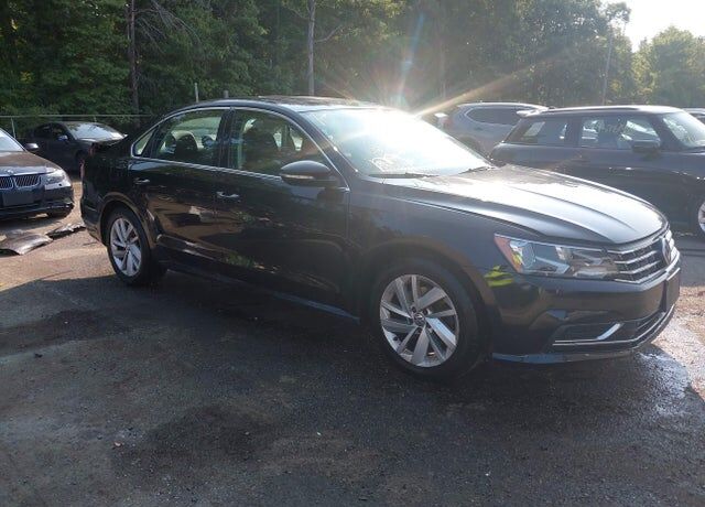 2018 VOLKSWAGEN Passat