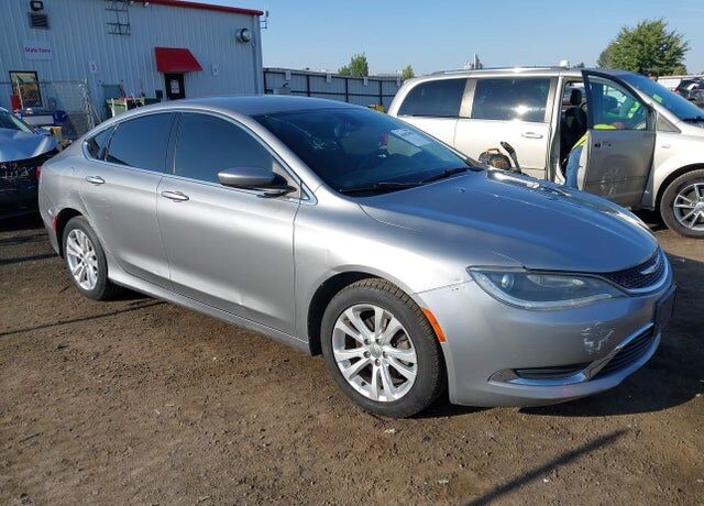 2015 CHRYSLER 200