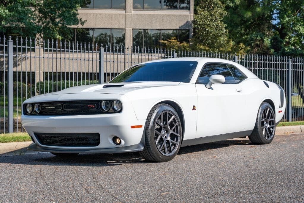 2018 DODGE Challenger