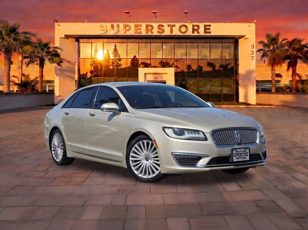 2017 LINCOLN MKZ