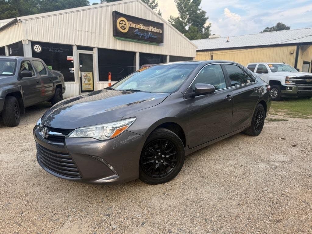 2017 TOYOTA Camry