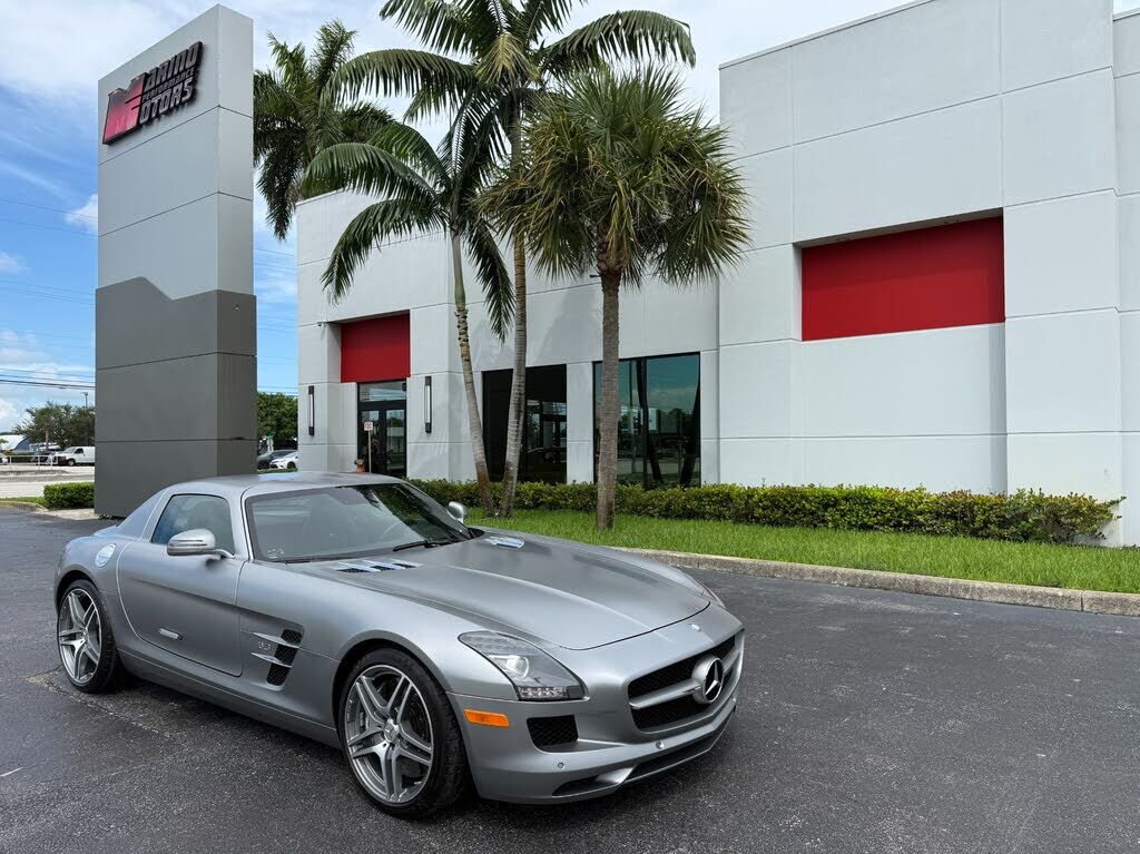 2012 MERCEDES-BENZ SLS-Class