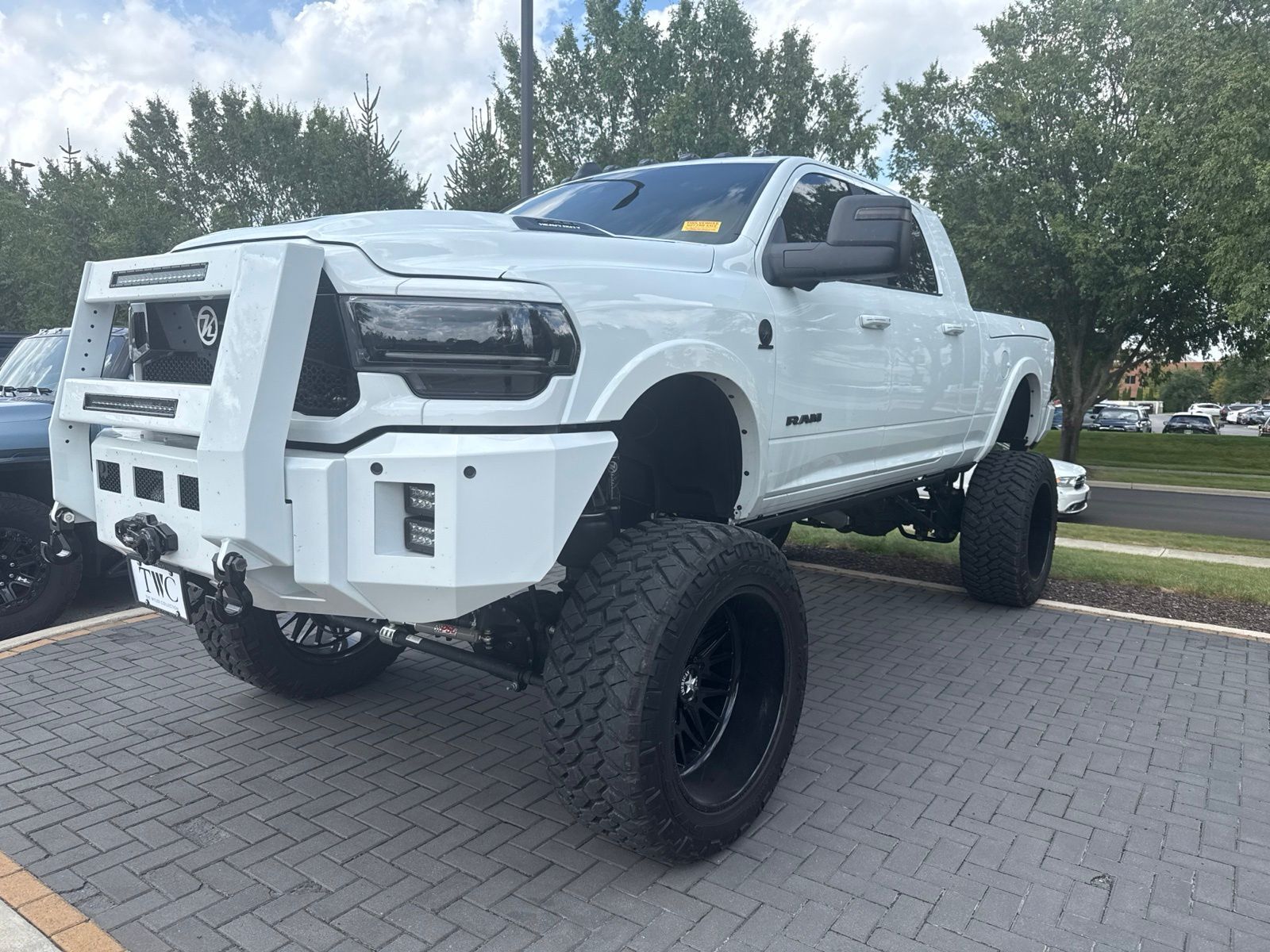 2023 RAM 3500