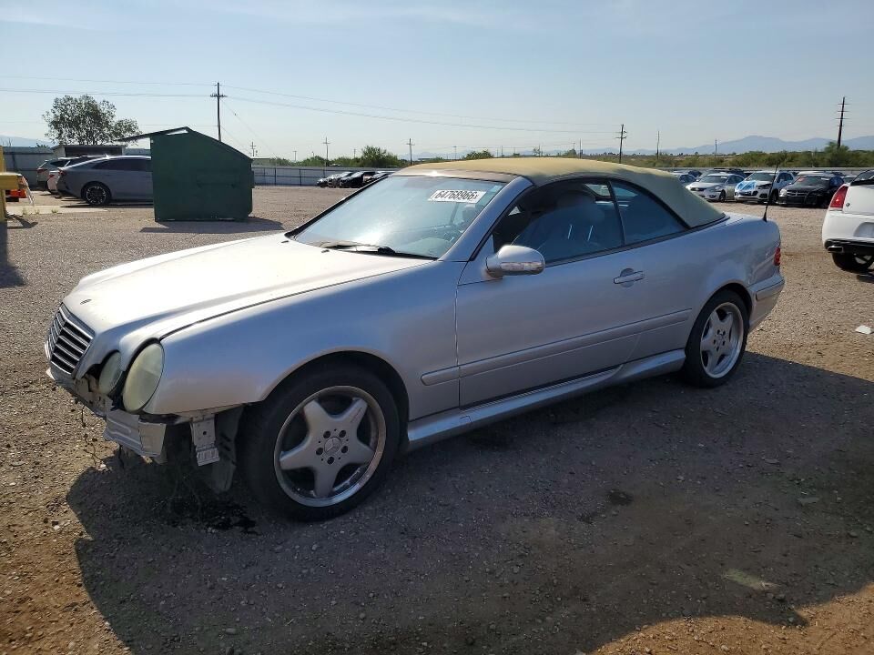 2001 MERCEDES-BENZ CLK-Class