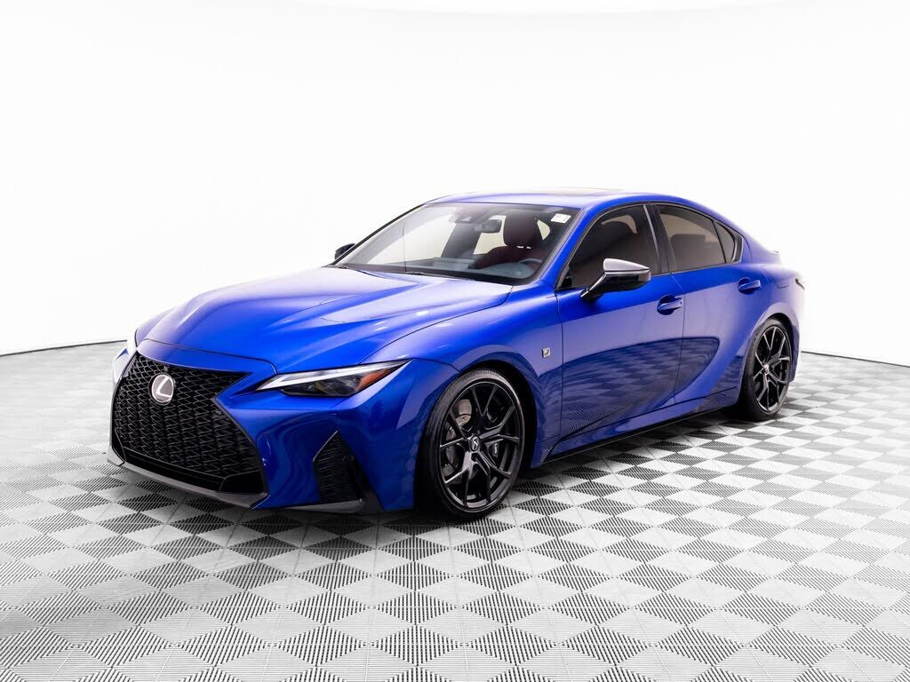 2025 LEXUS IS