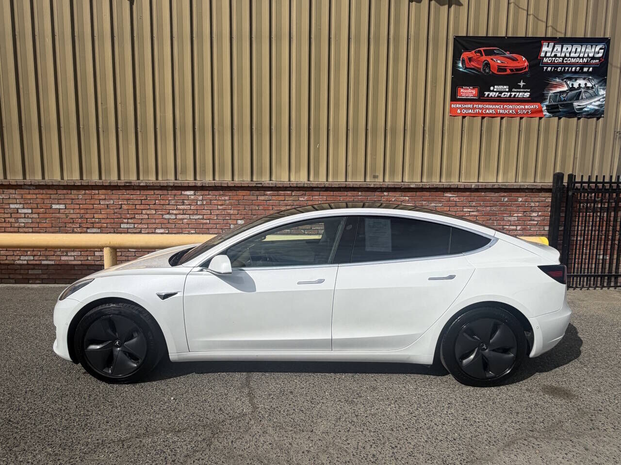 2020 TESLA Model 3