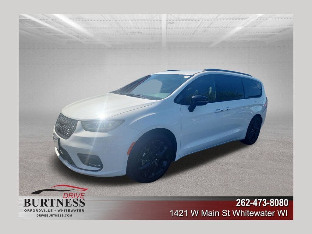 2023 CHRYSLER Pacifica