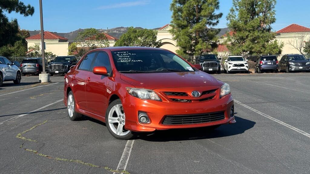 2013 TOYOTA Corolla