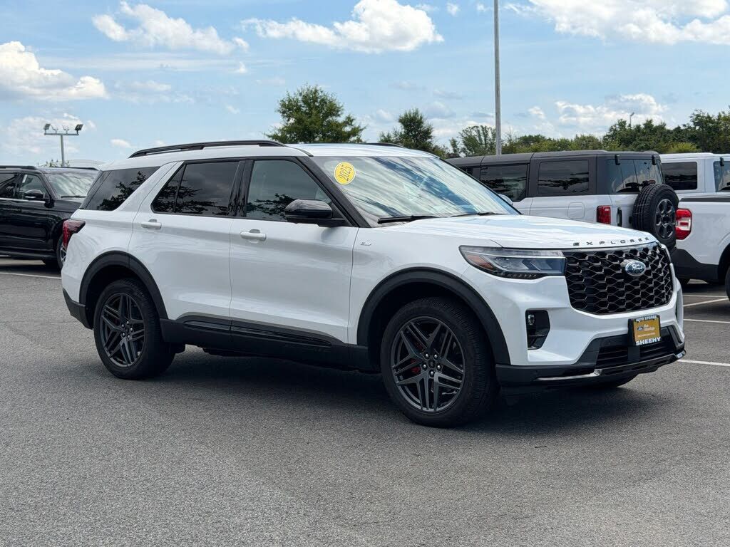 2025 FORD Explorer
