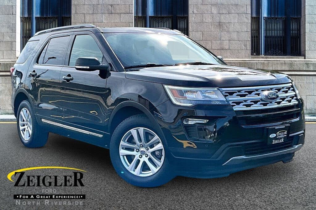 2019 FORD Explorer