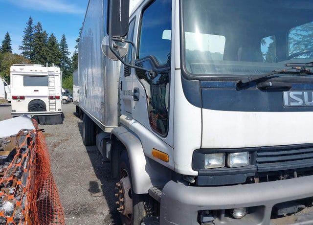 2001 ISUZU F7