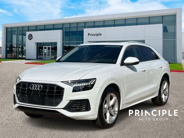 2023 AUDI Q8