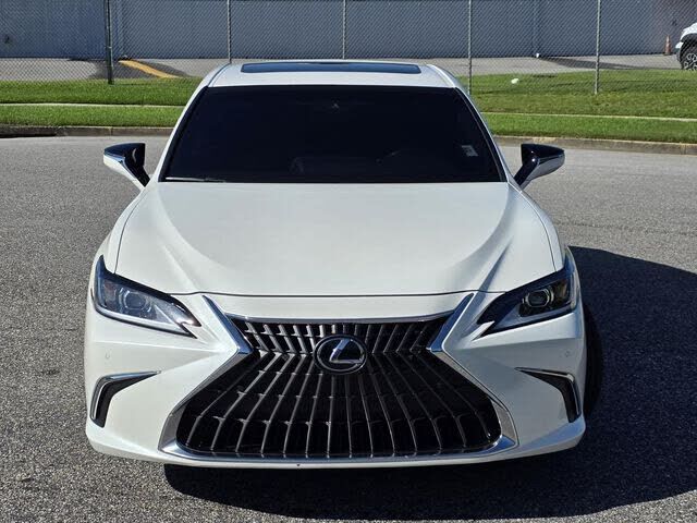 2025 Lexus ES