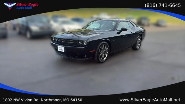 2017 DODGE Challenger