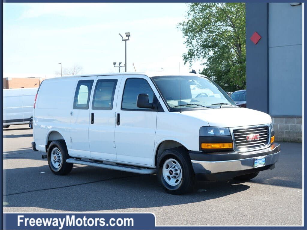 2025 GMC Savana