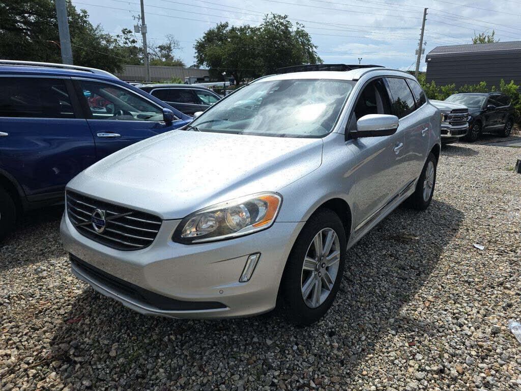 2017 VOLVO XC60
