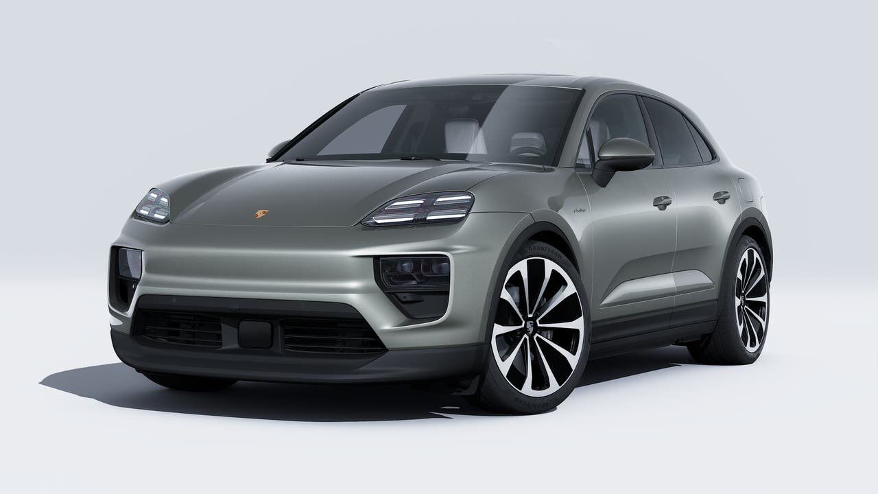 2026 PORSCHE Macan