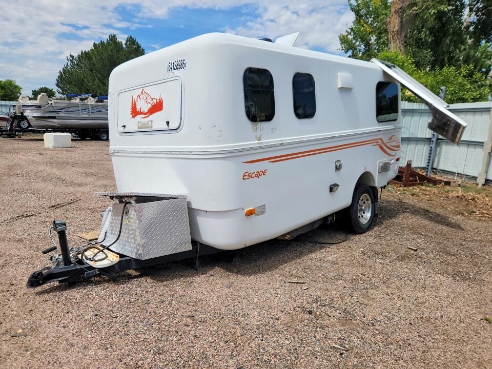 2017 ESCAPE Escape Trailer Industries Ltd.