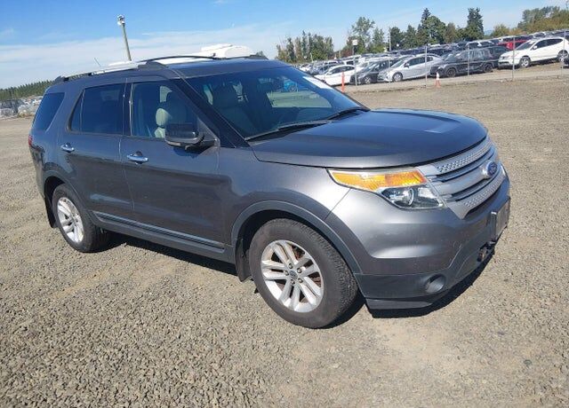 2011 FORD Explorer