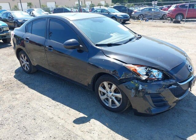 2011 MAZDA Mazda3