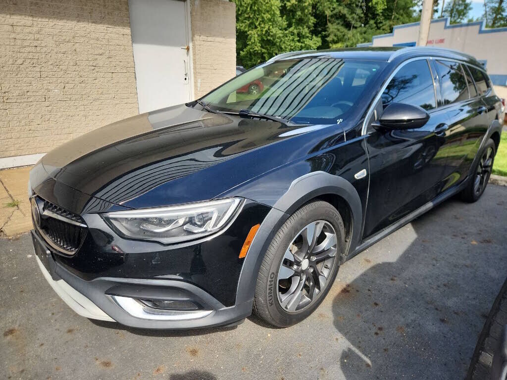 2018 BUICK Regal TourX