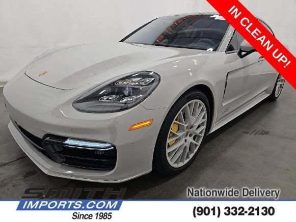2022 PORSCHE Panamera
