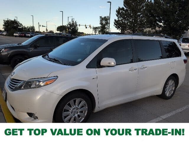 2017 TOYOTA Sienna