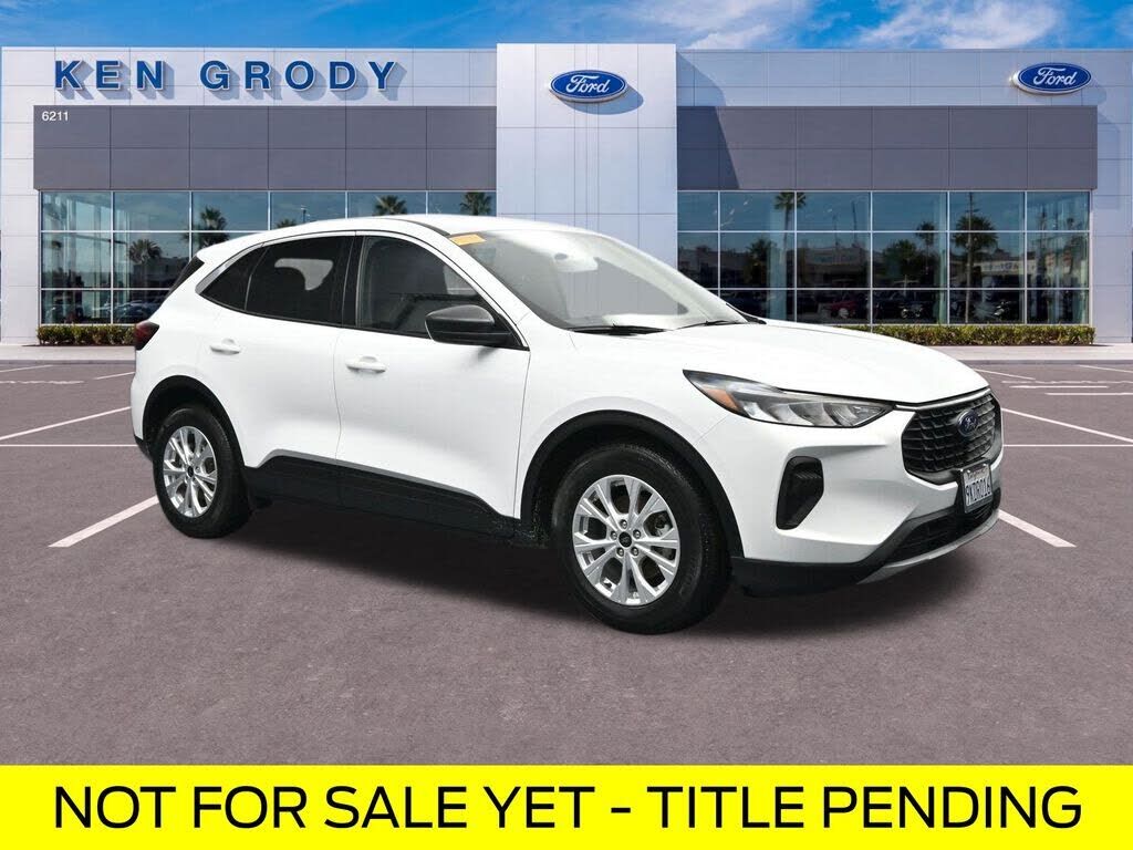 2023 FORD Escape