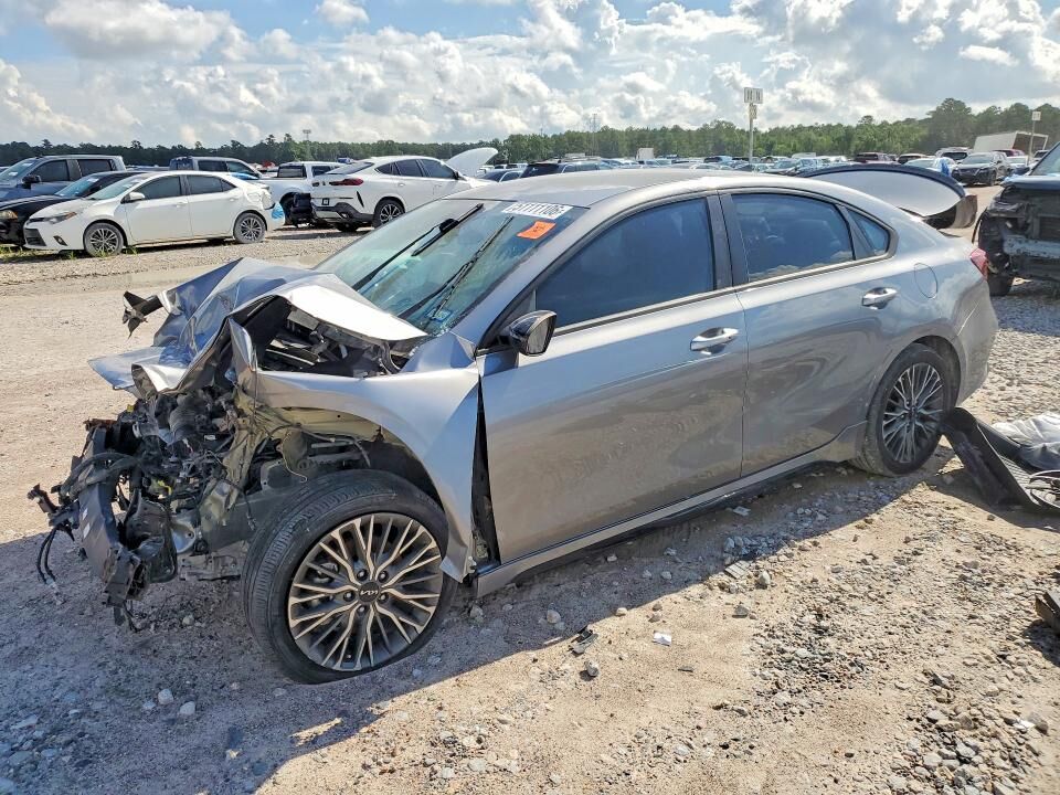 2023 KIA Forte