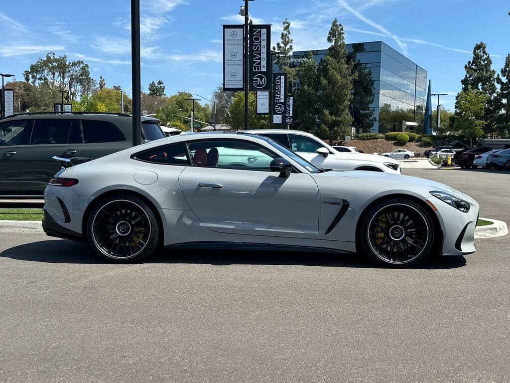 2025 Mercedes-Benz AMG GT