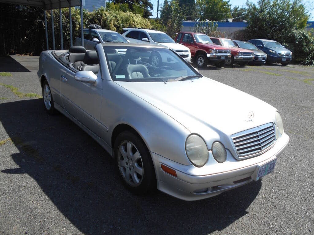 2000 MERCEDES-BENZ CLK-Class