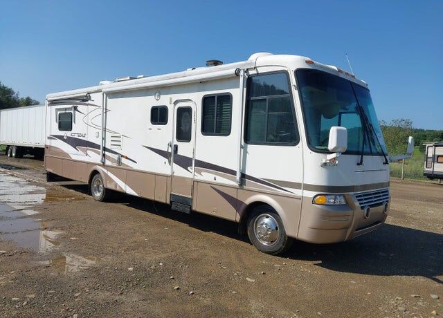 2004 FORD Motorhome Chassis