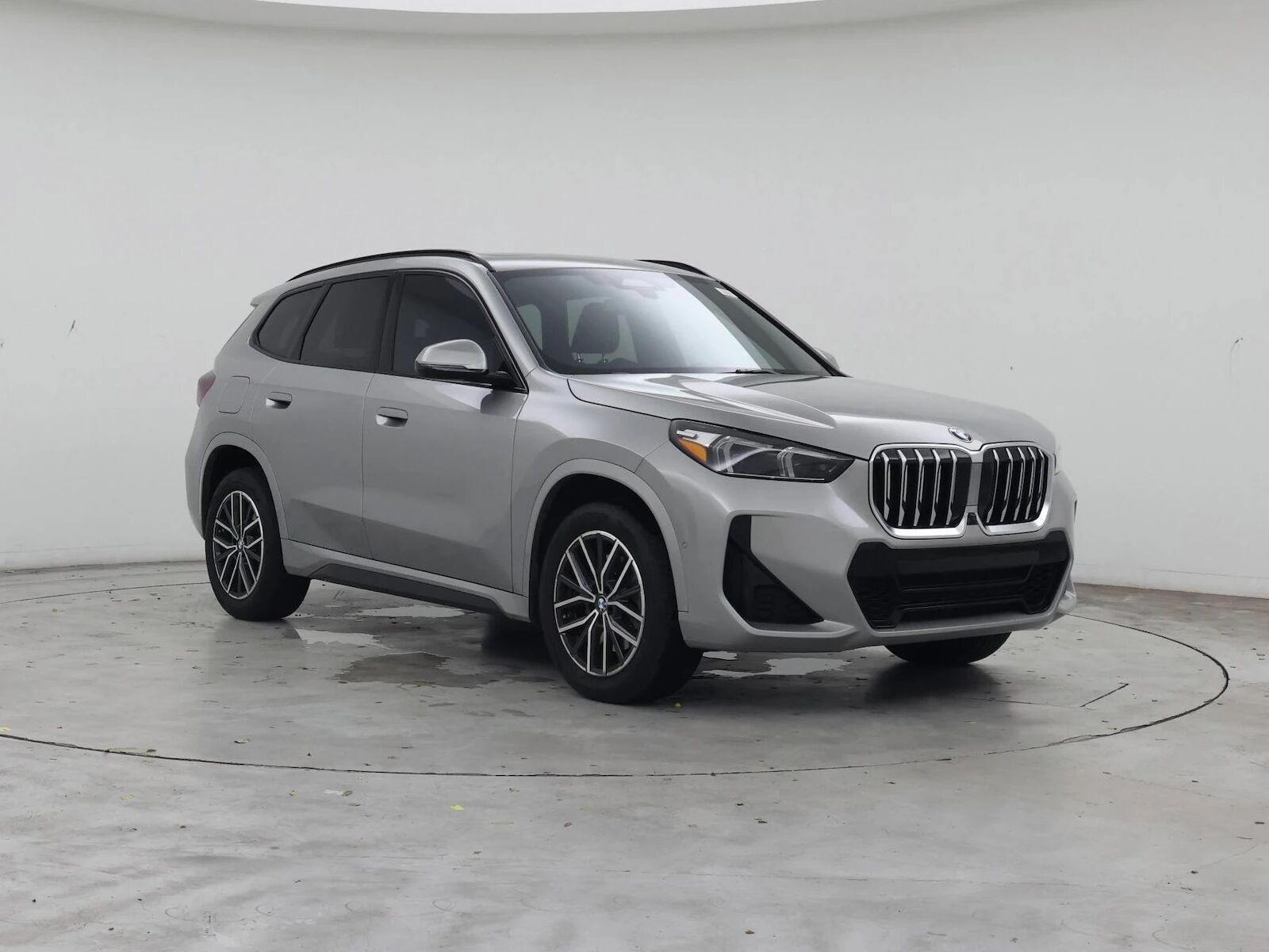 2023 BMW X1
