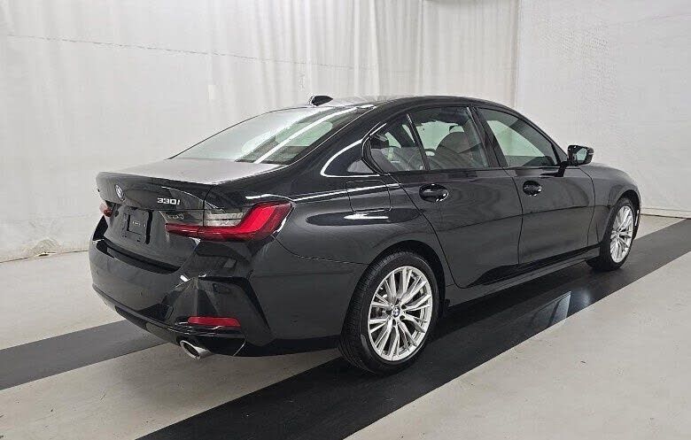 2023 BMW 330i