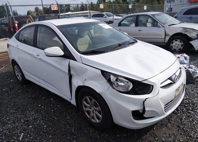 2014 HYUNDAI Accent