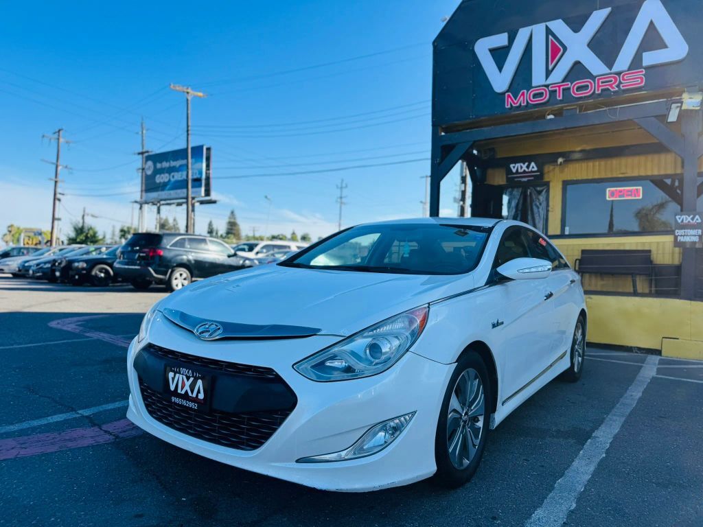 2013 HYUNDAI Sonata