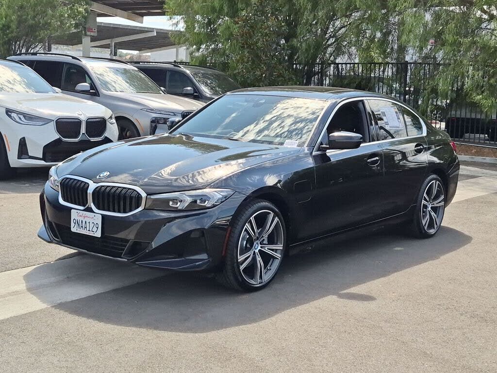 2024 BMW 330e