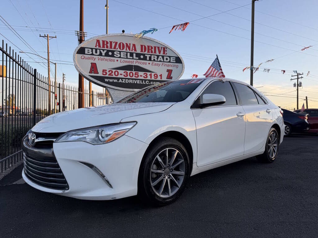 2017 TOYOTA Camry
