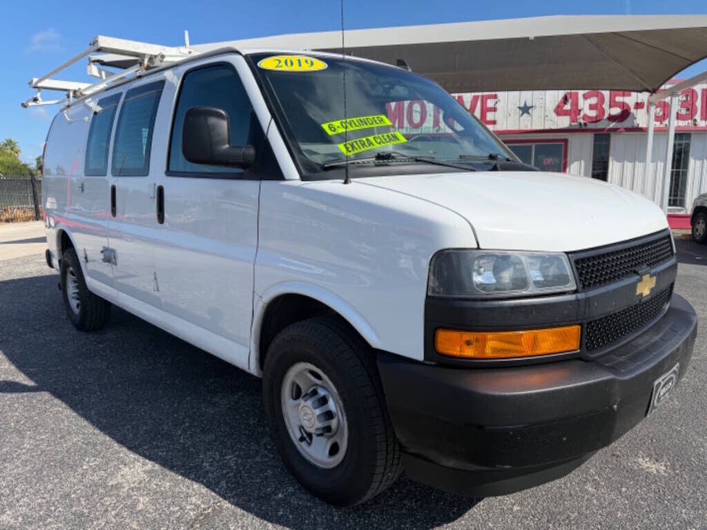 2019 CHEVROLET Express