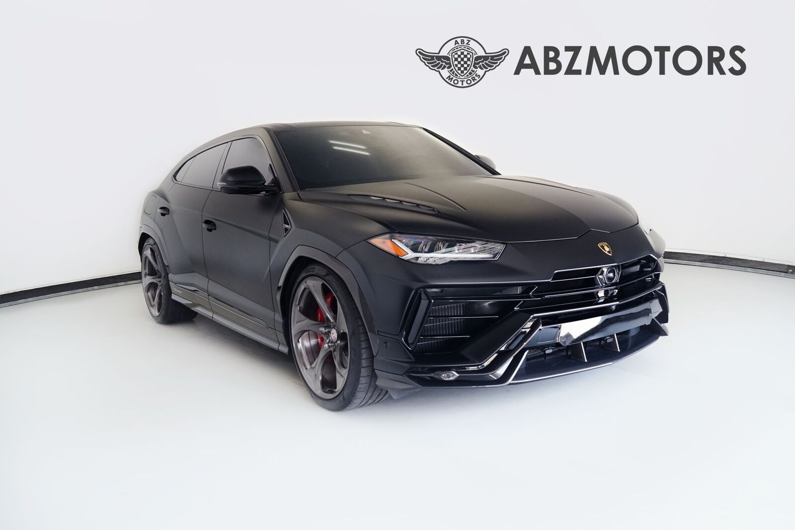 2023 LAMBORGHINI URUS