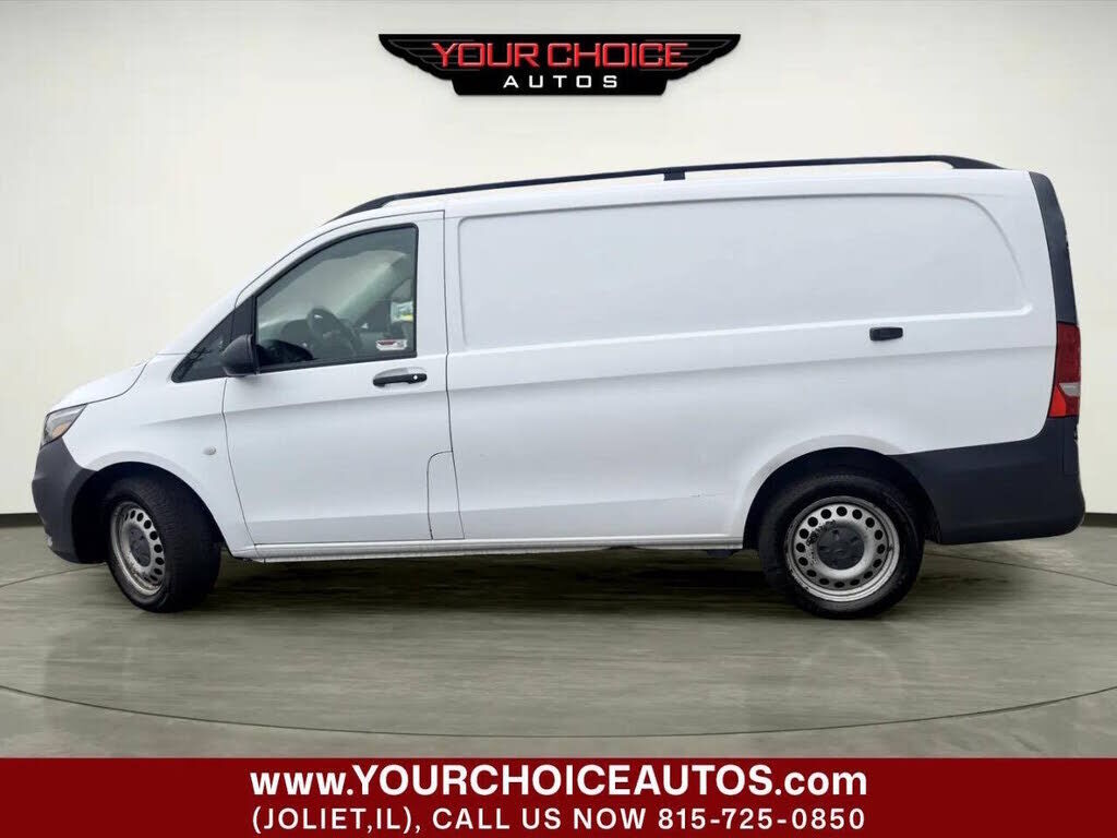 2017 Mercedes-Benz METRIS