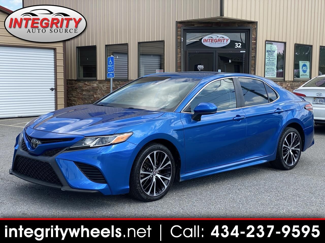 2019 TOYOTA Camry