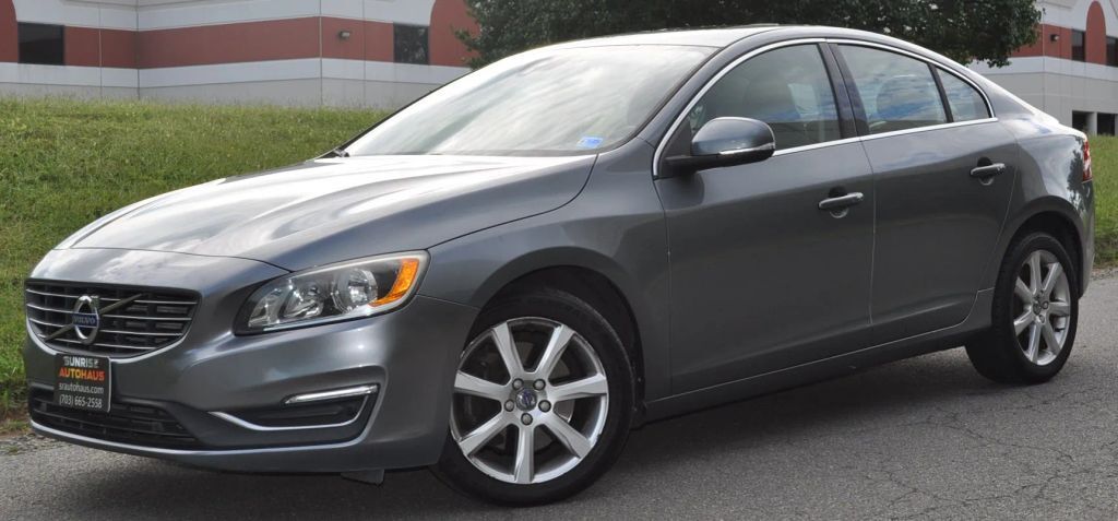 2016 VOLVO S60