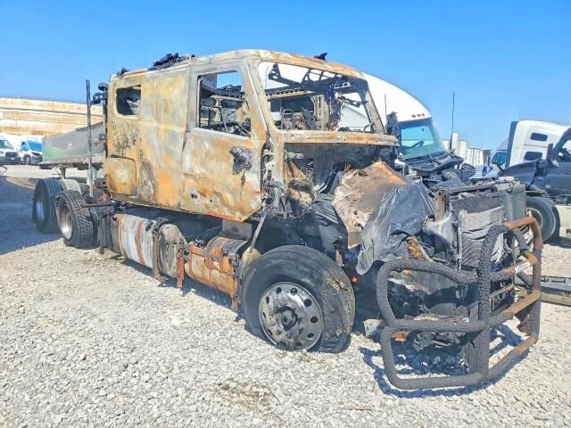 2026 VOLVO TRUCK NEW VNL