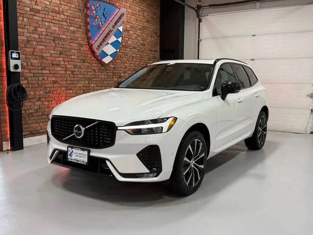 2023 VOLVO XC60