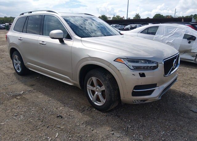 2017 VOLVO XC90