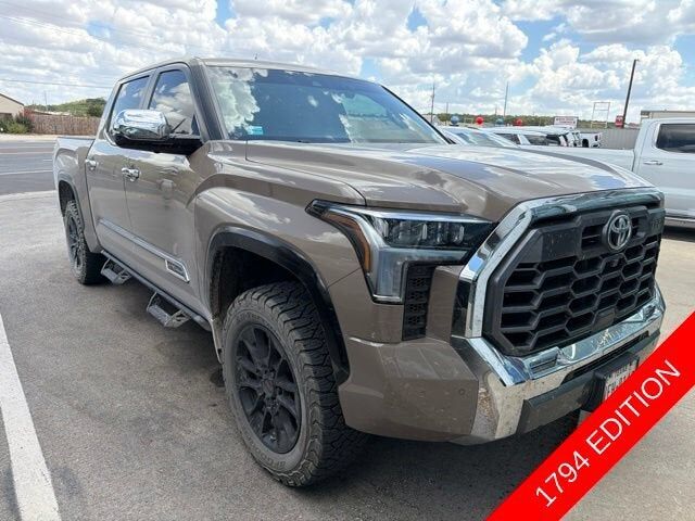 2026 TOYOTA Tundra